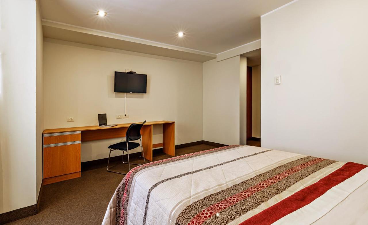 Hotel Medano Трухільйо Екстер'єр фото